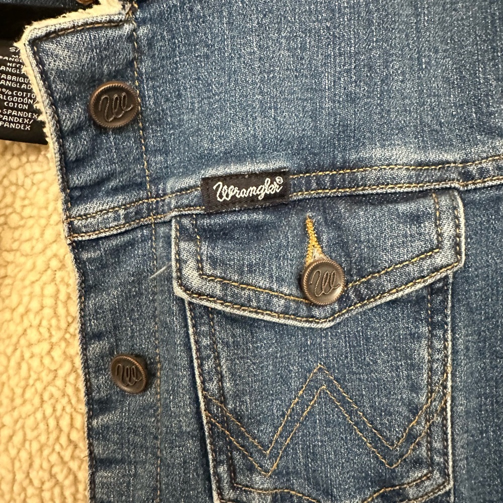 Wrangler Sherpa Denim Jacket - Picture 3 of 5